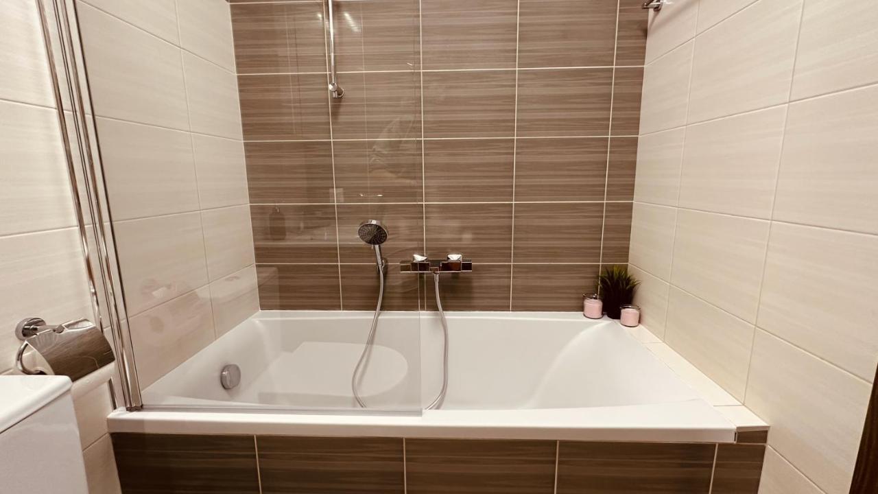 Green Stone Apartment II Bydgoszcz Eksteriør billede